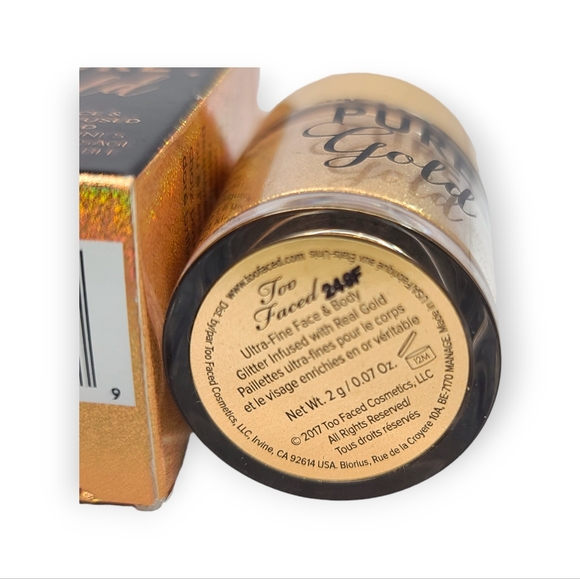 Too Faced Pure Gold Ultra Fine Face and Body Glitter Infused with Real Gold - Picture 10 of 13